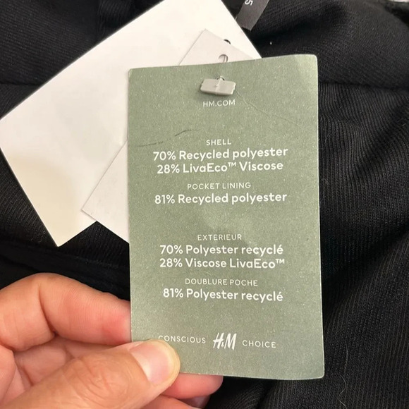 NWT H and M woman's black relaxed fit slacks - Picture 7 of 11